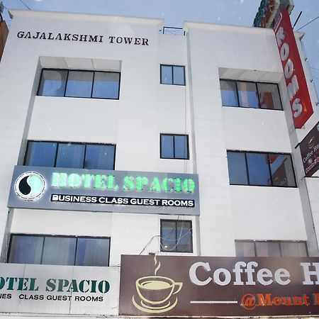 Hotel Spacio Ченнаи Экстерьер фото